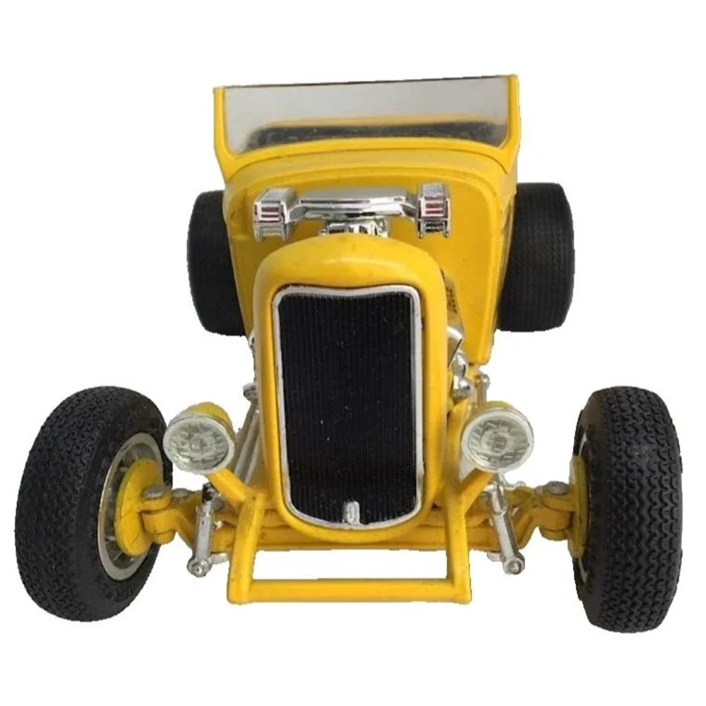1932 Ford Deuce Model Diecast Car 1:18 Street Hot Rod American Muscle Yellow